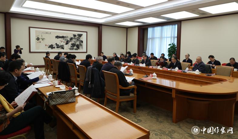 11月28日，中國(guó)作家協(xié)會(huì)第八屆主席團(tuán)第十一次會(huì)議在北京召開(kāi)。