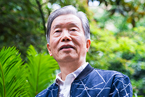 幼兒文學：獲獎作品《蒲公英嫁女兒》作者：李少白         獲獎感言　　童謠是祖先的聲音，是天籟、是瑰寶，可當今童謠卻面臨著半老不新的困惑。社會不同了，童謠之樹也應長出新綠。作為兒童文學作家，我感到有一種責任，有一種沖動，要讓童謠在盛世中亮出她春鳥般的清音。