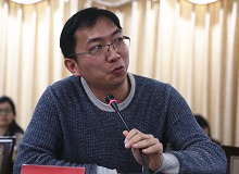 王國平：對文學(xué)批評的姿態(tài)要有建設(shè)性在文藝作品上，就需要精準(zhǔn)的判斷力和學(xué)識修養(yǎng)，否則可能剜錯(cuò)了，無法服眾，對蘋果本身也是傷害。[詳細(xì)]