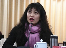 劉艷：批評何為，并批評的睿見“剜爛蘋果?銳批評文叢”意在重構(gòu)中國當(dāng)代文學(xué)批評的精神和維度，出版社既有勇氣又別具慧眼。[詳細(xì)]