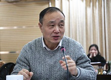 陳歆耕：如何面對三只不同的蘋果這套叢書的推出是強(qiáng)化“銳批評”的起點(diǎn)，相對于偌大的中國文壇，還是勢單力薄。[詳細(xì)]
