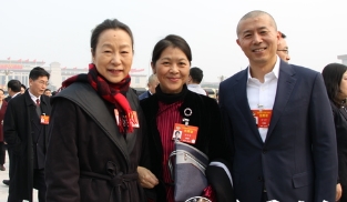 全國(guó)政協(xié)委員奚美娟、遲子建、畢飛宇