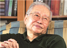 【王　火】	蔣　藍(lán)丨《王火：以健雄之筆記錄時(shí)代》；	徐　璐丨《<戰(zhàn)爭(zhēng)和人>三部曲：對(duì)紅色經(jīng)典的自覺(jué)追索》。