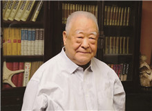 【徐懷中】	汪守德丨《以一顆真正的文學(xué)之心寫作》；	董夏青青丨《<牽風(fēng)記>：“回返未來(lái)”的美學(xué)呼喚》。
