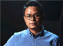 上海文藝出版社：放下歷史包袱，關(guān)注更年輕的力量　　主動(dòng)挖掘文學(xué)新人，培養(yǎng)年輕編輯團(tuán)隊(duì)，為文學(xué)創(chuàng)作者的薪火相傳接續(xù)力量。[詳細(xì)]