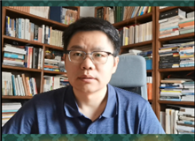 陳濤：以日常與瑣碎書寫宏大開闊的主題不同家族的開枝散葉，各自人生的縱橫走向，全都匯聚成了一條寬闊奔涌的大河……　[詳細(xì)]