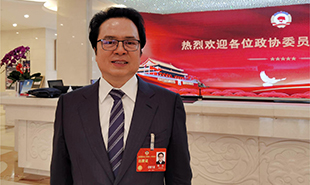 全國政協(xié)委員，中國作協(xié)黨組成員、副主席、書記處書記陳彥