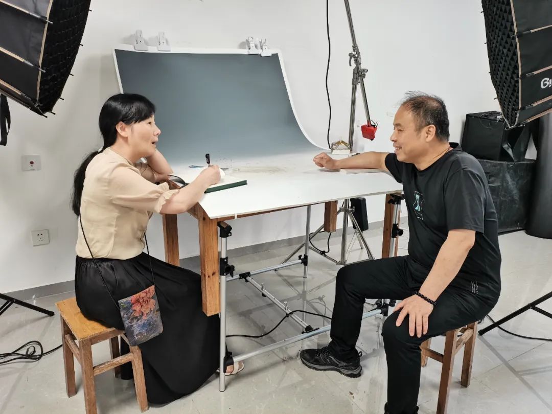 6月26日，江西省文物考古研究院研究員楊軍接受作家采訪