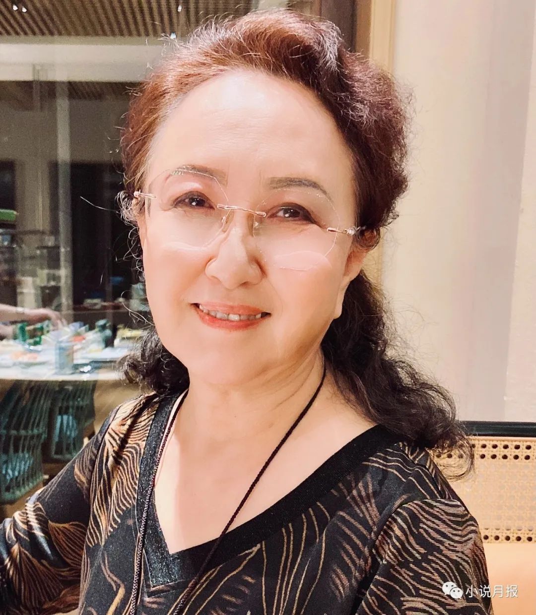 馬曉麗，一級作家。主要作品有長篇小說《楚河漢界》、中短篇小說集《手臂上的藍(lán)玫瑰》《催眠》、長篇傳記文學(xué)《王大珩轉(zhuǎn)》、長篇紀(jì)實(shí)散文《閱讀父親》，并有多部作品被改編為話劇和影視劇。曾獲第六屆魯迅文學(xué)獎、首屆曹雪芹華語文學(xué)大獎、第一屆中國女性文學(xué)獎等獎項(xiàng)。