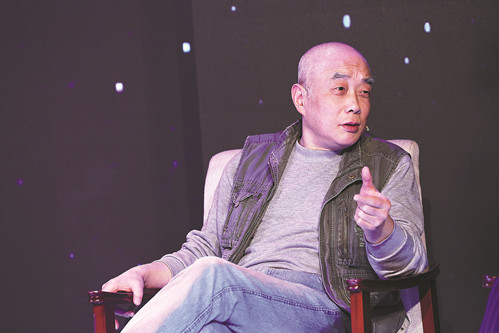 江曉原：上海交通大學(xué)講席教授，科學(xué)史與科學(xué)文化研究院首任院長(zhǎng)