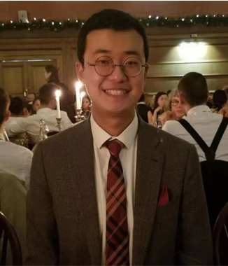 劉洋，南京大學英語系牛津大學英語系聯(lián)合培養(yǎng)博士，現(xiàn)任南京大學英語系助理研究員。主要研究方向為早期現(xiàn)代英國文學和現(xiàn)實主義文學。