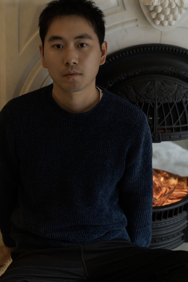 吳忠全，作家、編劇，已出版《橋聲》《春日站牌》《寒夜無聲》等，編劇作品《我，喜歡你》《在一起》《時空來電》等