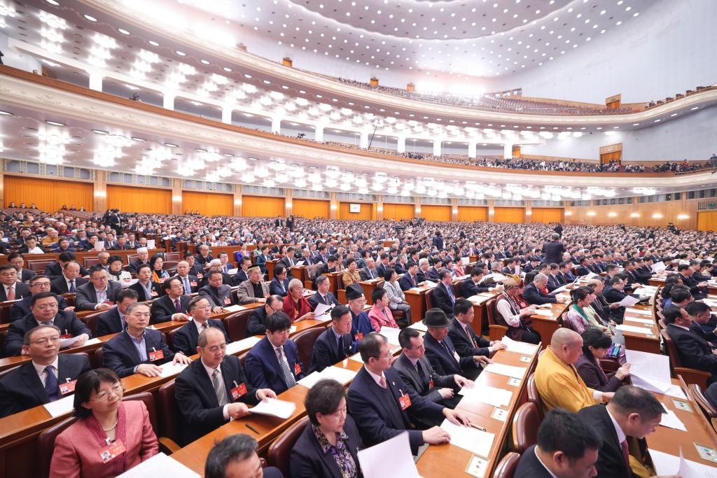 3月10日，中國人民政治協(xié)商會議第十四屆全國委員會第二次會議在北京人民大會堂舉行閉幕會。新華社記者 邢廣利 攝