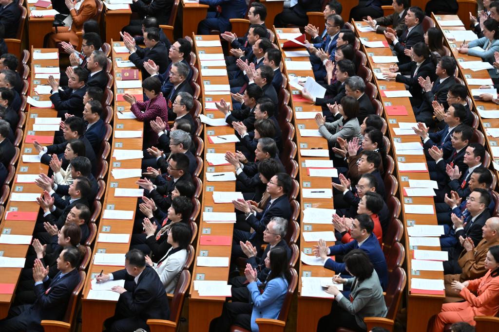 3月11日，第十四屆全國(guó)人民代表大會(huì)第二次會(huì)議在北京人民大會(huì)堂舉行閉幕會(huì)。新華社記者 李鑫 攝