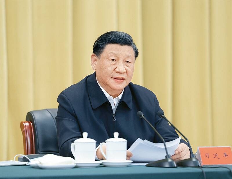 2023年6月2日，中共中央總書記、國(guó)家主席、中央軍委主席習(xí)近平在北京出席文化傳承發(fā)展座談會(huì)并發(fā)表重要講話。 新華社記者 鞠鵬/攝