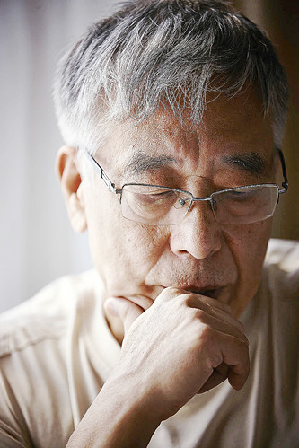 王晉康，科幻作家、高級工程師。代表作有長篇小說《類人》《蟻生》，短篇小說集《替天行道》《生命之歌》《豹》等。代表作《水星播種》入圍2024年雨果獎最佳長中篇小說。