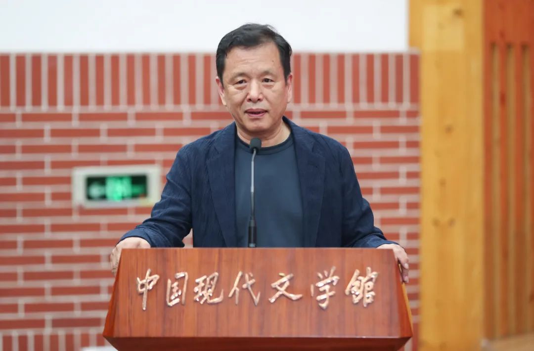 中國作協(xié)黨組成員、副主席、書記處書記李敬澤致辭