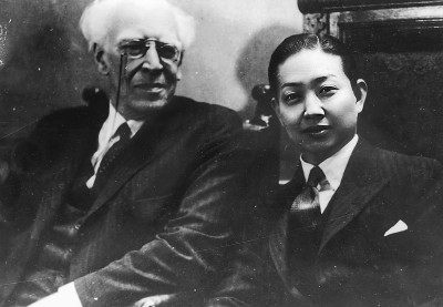 圖為梅蘭芳與斯坦尼斯拉夫斯基合影。本報(bào)記者 韓業(yè)庭攝/光明圖片