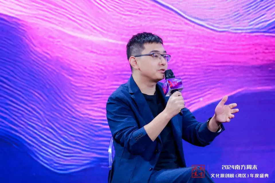 六神磊磊最早憑借解讀金庸小說的自媒體文章成名，近年開始解讀唐詩。