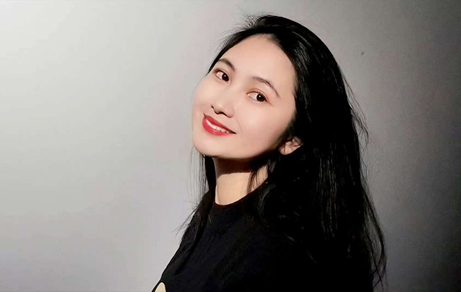 “新浪潮”訪談 | 莊凌：沒有力量改變世界，詩歌依然可以散發(fā)微光