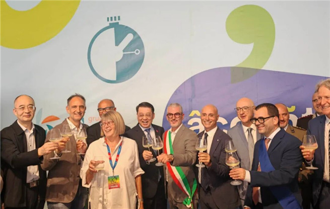 “揚(yáng)帆計(jì)劃”首次參加意大利曼托瓦文學(xué)節(jié)，推動(dòng)中意文學(xué)交流