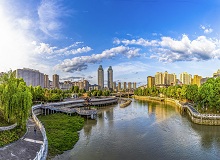 重慶南川2023年2月22日，中國(guó)作家“深入生活、扎根人民”新時(shí)代文學(xué)實(shí)踐點(diǎn)在重慶市南川區(qū)正式授牌。[詳細(xì)]