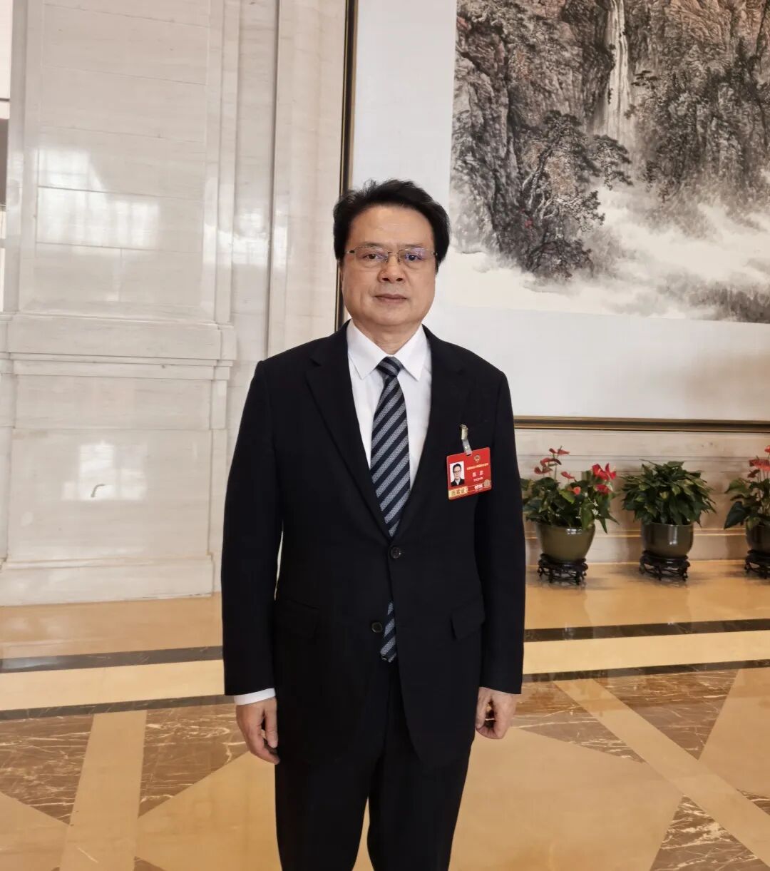 全國政協(xié)常委、中國作協(xié)副主席陳彥