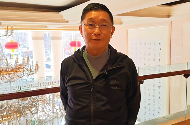 全國政協(xié)委員、中國作協(xié)副主席、四川省作協(xié)主席阿來