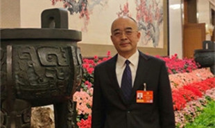 全國政協(xié)委員、中國作協(xié)副主席吳義勤