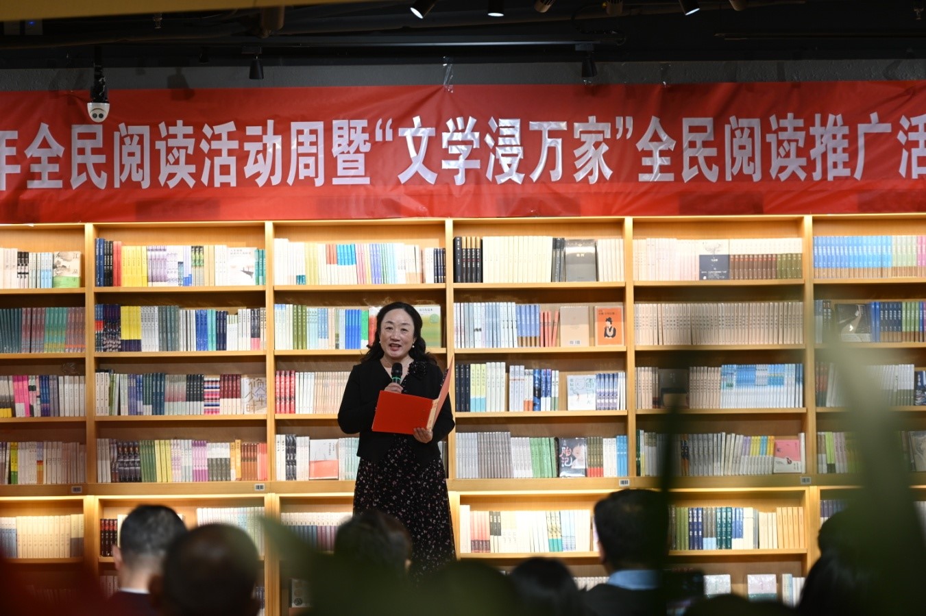 詩歌朗誦《最愛一座城》/作者、朗誦：王小玲