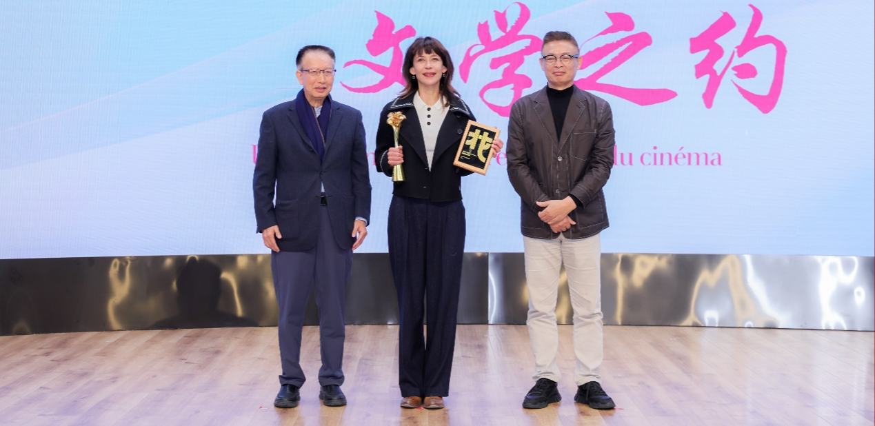 每個(gè)女性身上都有一條暗河——蘇菲·瑪索《暗河》新書發(fā)布會(huì)在京舉行
